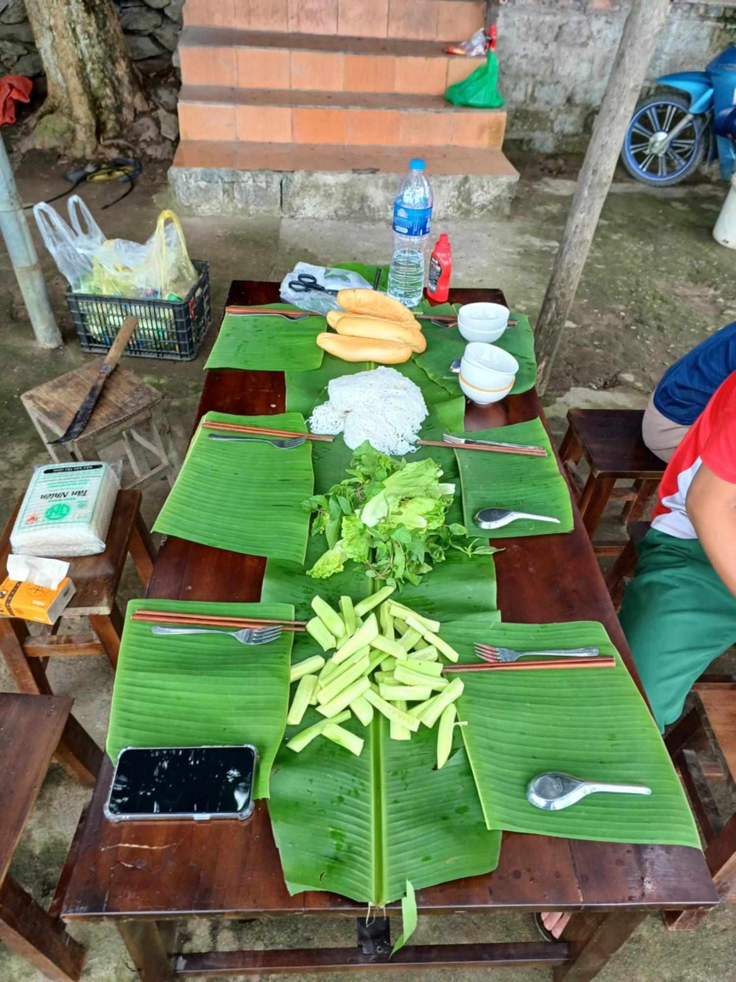 Hotel Yolo Ha Giang Adventures, Motorbike And Loop Tours Exteriér fotografie