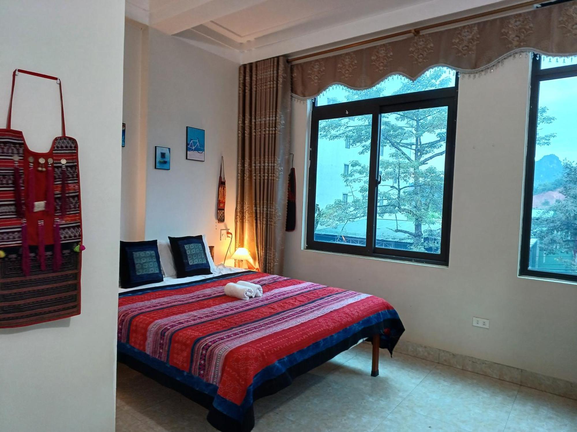 Hotel Yolo Ha Giang Adventures, Motorbike And Loop Tours Exteriér fotografie